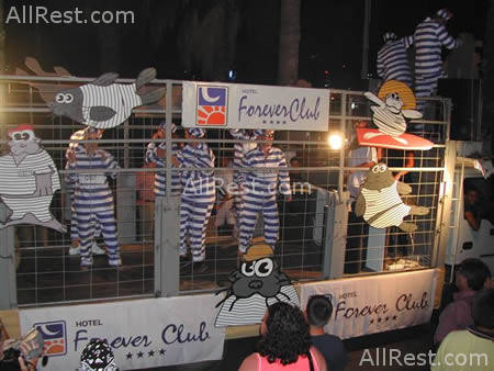 Forever Club 26